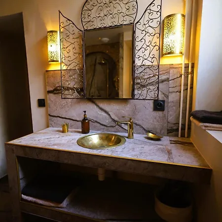 L Escapade Apartment